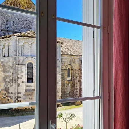 Bed & Breakfast Nuit A La Clouere *